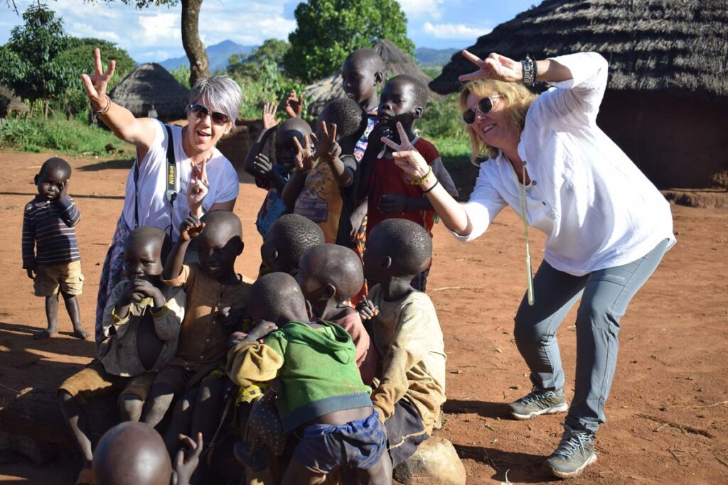 KIdepo valley national park, Culture, Lakato safaris